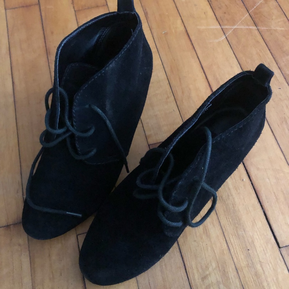 6.5 Nine West Joanis, Black Wedge Booties